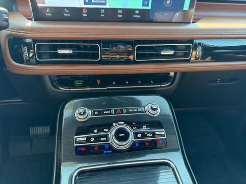 Certified 2023 Lincoln Nautilus Reserve AWD/4WD image 20