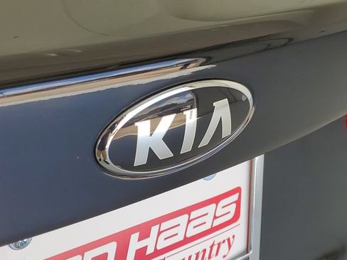 Used 2020 Kia Optima LX FWD image 9