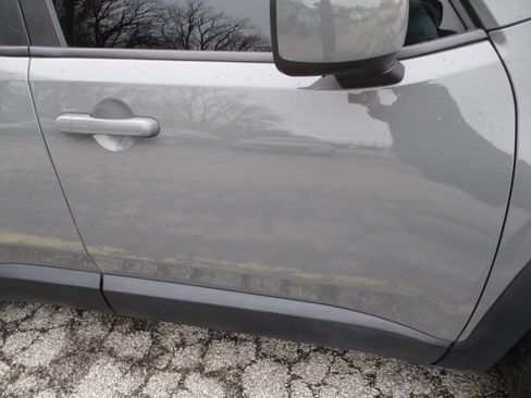 Used 2020 Jeep Renegade Latitude image 20