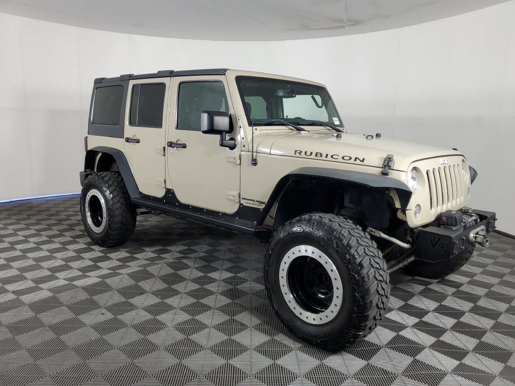 Used 2018 Jeep Wrangler Unlimited Rubicon w/ Connectivity Group AWD/4WD image 2