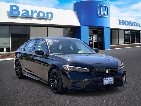 Used 2024 Honda Civic Sport image 1