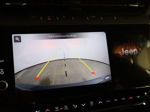 New 2026 Jeep Grand Cherokee Altitude image 43