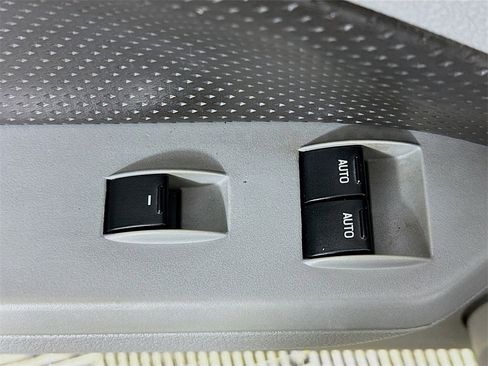 Used 2006 Ford Mustang GT Premium image 19