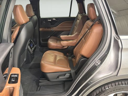 Used 2023 Lincoln Aviator Reserve w/ Equipment Group 201A AWD/4WD image 22