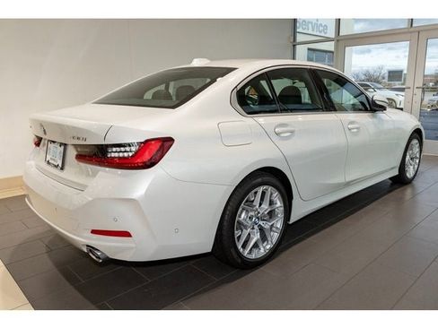 New 2026 BMW 330i xDrive Sedan w/ Premium Package image 45