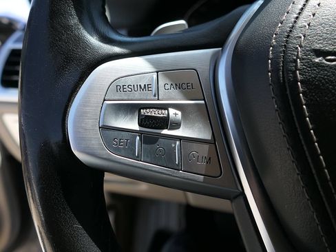 Used 2020 BMW 740i w/ Premium Package RWD image 15