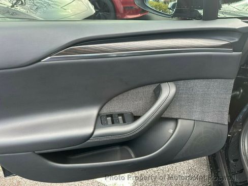 Used 2024 Tesla Model S AWD image 11