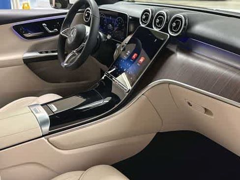 Used 2026 Mercedes-Benz GLC 300 4MATIC image 37