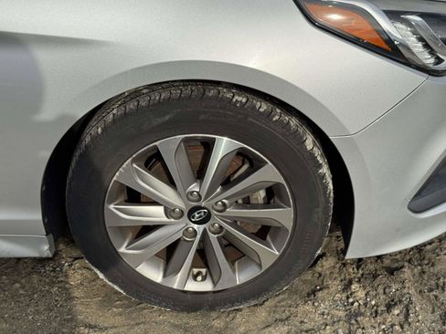 Used 2015 Hyundai Sonata Sport w/ Option Group 03 image 6