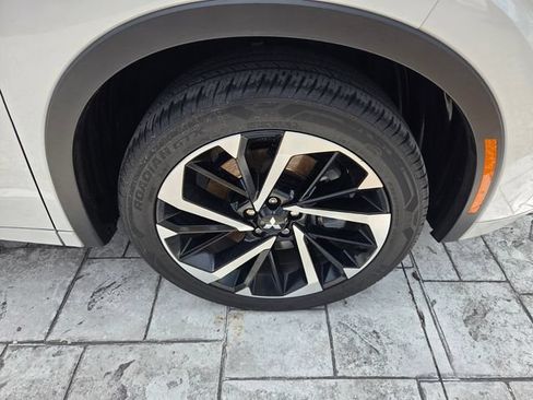 Used 2024 Mitsubishi Outlander SEL FWD image 18