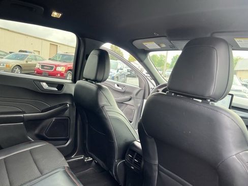 Used 2023 Ford Escape ST-Line w/ Tech Pack #1 image 5