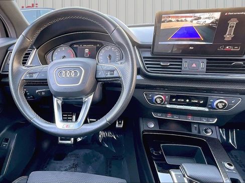 Used 2022 Audi SQ5 Premium w/ Convenience Package image 8