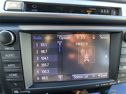 Used 2017 Toyota RAV4 Limited image 23