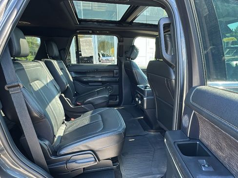 Used 2020 Ford Expedition Limited w/ Special Edition Package AWD/4WD image 25