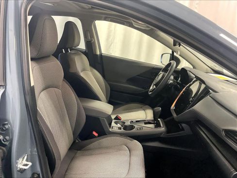 Used 2024 Subaru Crosstrek 2.0i Premium image 11
