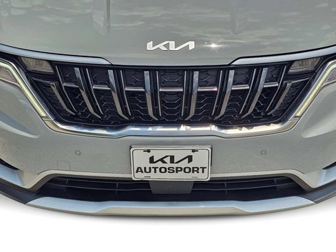 Certified 2024 Kia Carnival EX FWD image 3