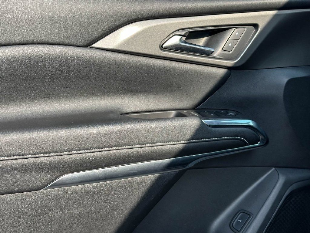 Used 2024 Chevrolet Traverse LS w/ Midnight/Sport Edition FWD image 16