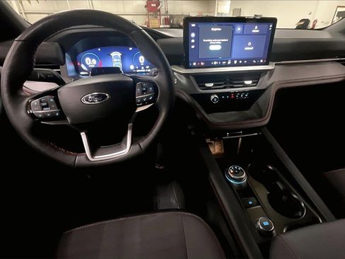 Certified 2025 Ford Explorer ST-Line w/ ST-Line Street Pack image 14