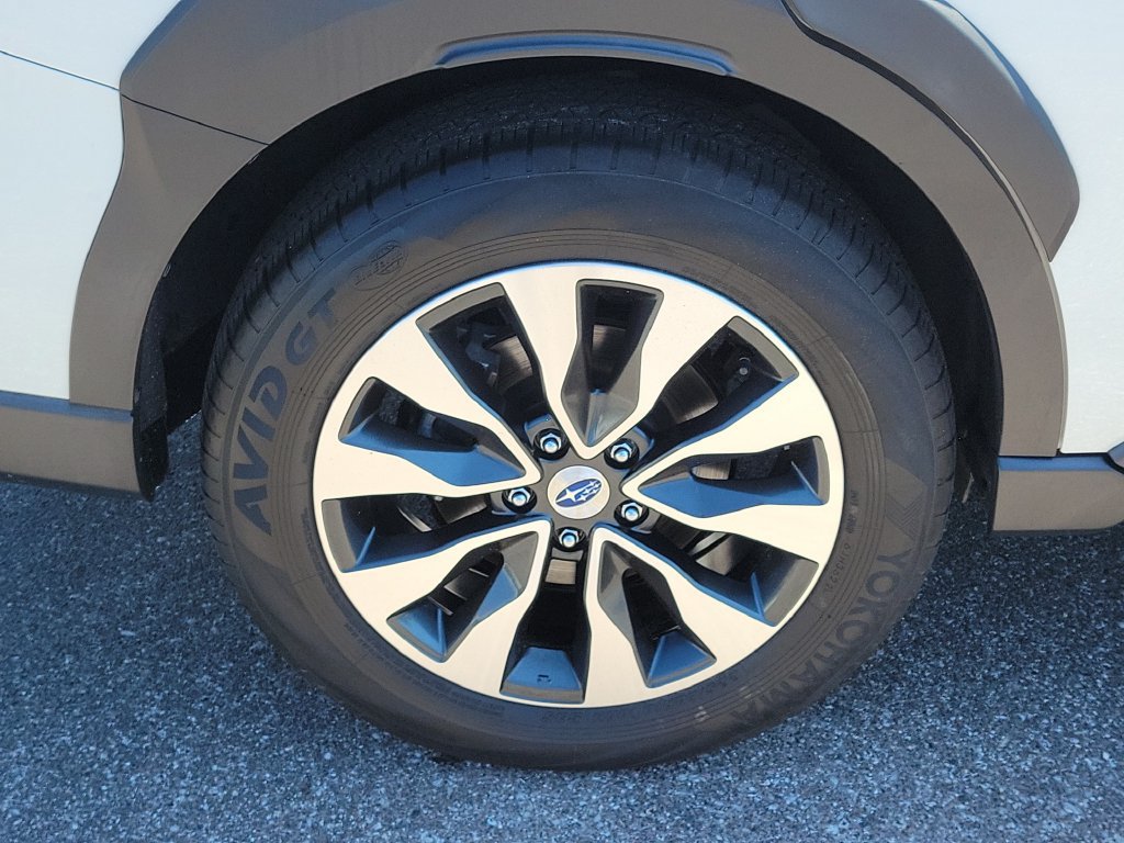 Certified 2023 Subaru Outback Touring XT w/ Tech Package 3 AWD/4WD image 7