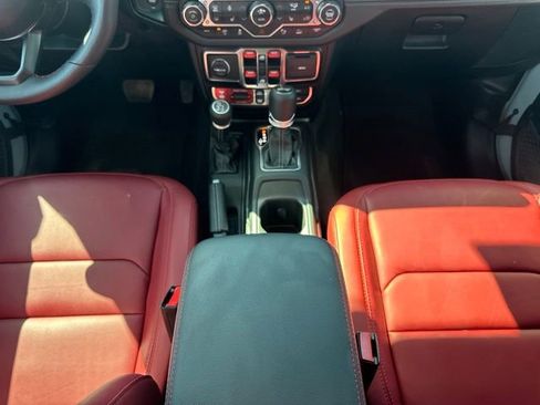Certified 2024 Jeep Wrangler Unlimited Rubicon 392 AWD/4WD image 14
