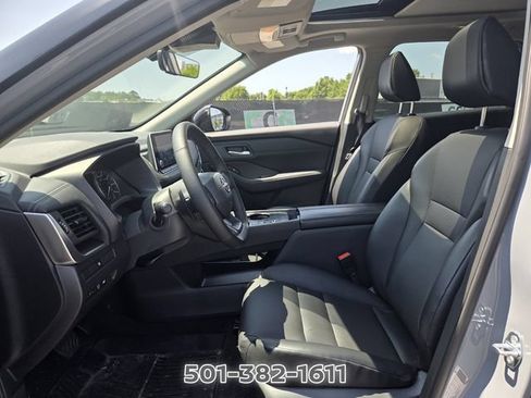 Certified 2026 Nissan Rogue Dark Armor FWD image 8