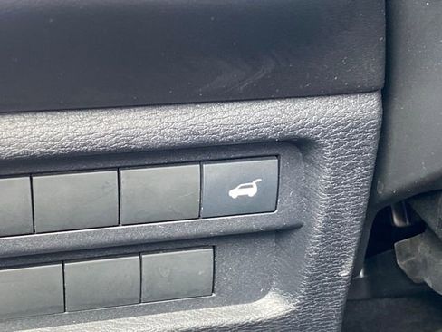 Used 2024 Mitsubishi Outlander SE image 15