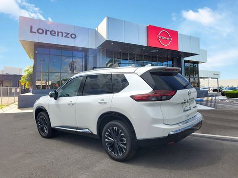 New 2025 Nissan Rogue Platinum w/ Platinum Premium Package image 6