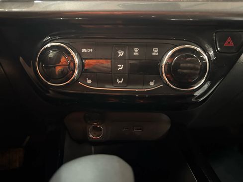 Certified 2025 Chevrolet Trax ACTIV w/ Driver Confidence Package image 20