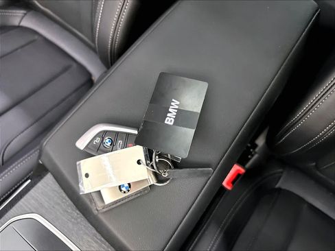 Used 2026 BMW 330i Sedan w/ Convenience Package RWD image 13