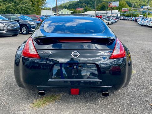 Used 2016 Nissan 370Z Touring w/ Aerodynamics Package image 6