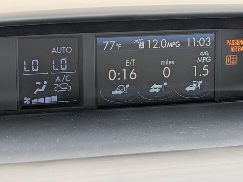 Used 2015 Subaru Forester 2.5i Touring w/ Eyesight & Navigation System AWD/4WD image 14