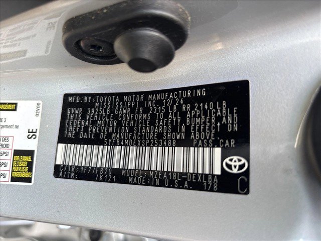 Used 2025 Toyota Corolla LE FWD image 9