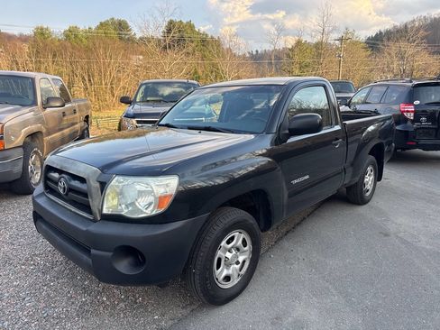 Used 2006 Toyota Tacoma 2WD Regular Cab image 2