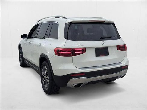 New 2025 Mercedes-Benz GLB 250 image 8