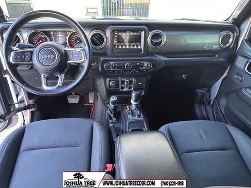 Used 2020 Jeep Wrangler Unlimited Sahara image 16