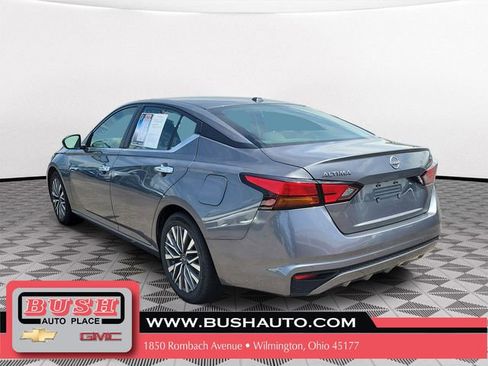 Used 2024 Nissan Altima 2.5 SV FWD image 3