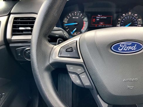 Used 2018 Ford Fusion SE image 22