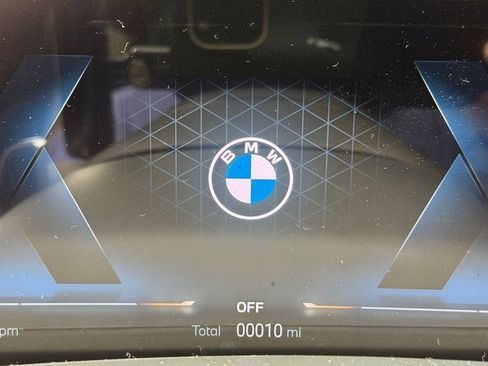 New 2026 BMW X7 xDrive40i w/ Executive Package image 15