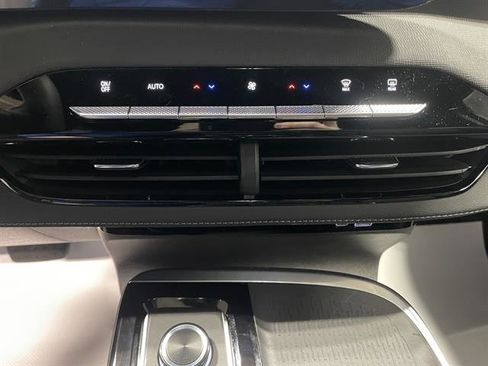 New 2026 Buick Enclave Sport Touring w/ LPO, Floor Liner Package image 29