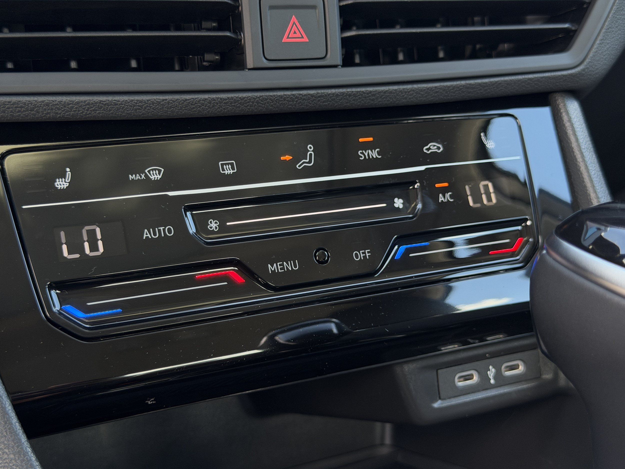 New 2027 Volkswagen Jetta SE FWD image 26