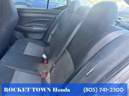 Used 2020 Nissan Versa S FWD image 9