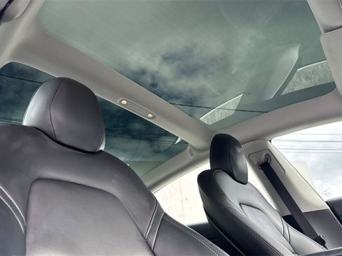 Used 2019 Tesla Model 3 Mid Range image 16