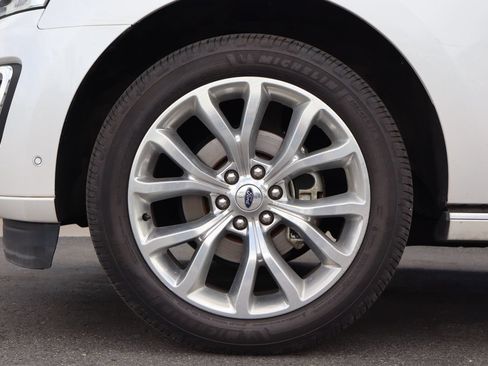 Used 2019 Ford Expedition Platinum AWD/4WD image 36