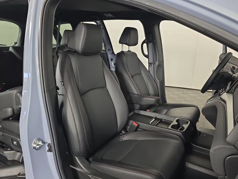 Certified 2024 Honda Odyssey Sport image 28