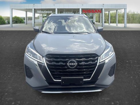 Certified 2023 Nissan Kicks SV FWD image 10