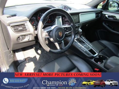 Used 2020 Porsche Macan AWD/4WD image 12