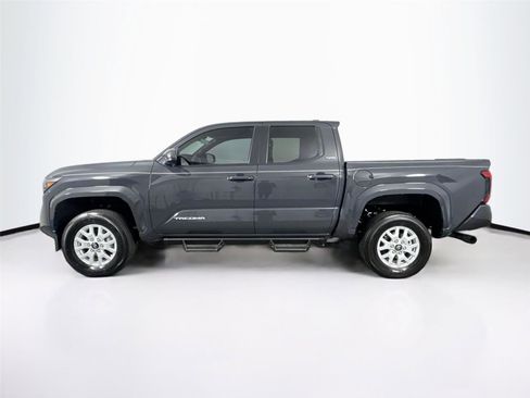 Certified 2024 Toyota Tacoma SR5 image 9