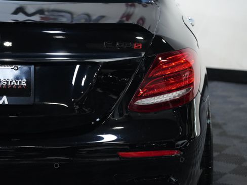 Used 2019 Mercedes-Benz E 63 AMG S image 17