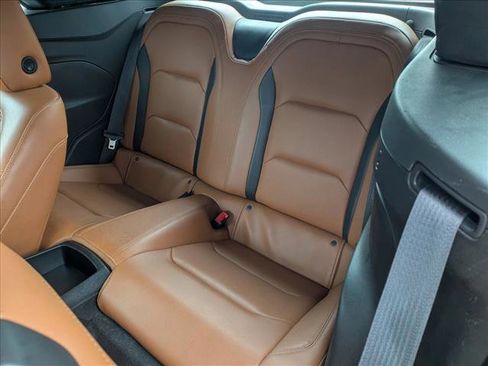 Used 2019 Chevrolet Camaro LT image 15