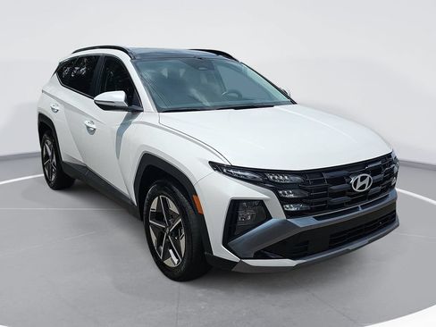 Certified 2025 Hyundai Tucson SEL AWD/4WD image 3